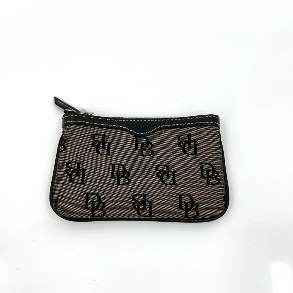 Designer Dooney & Bourke Signature Logo Monogram Black Coin Zippered Card Pouch